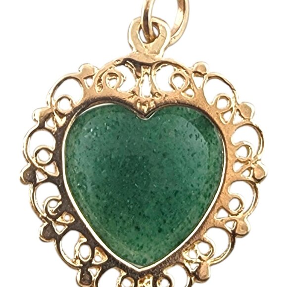 14 Karat Yellow Gold Green Marbleized Heart Stone Pendant #19396 - Picture 4 of 7